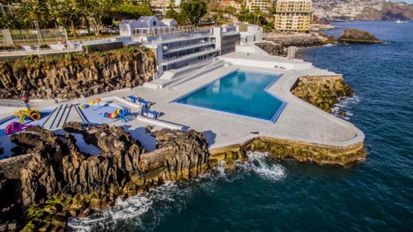 Stylish Apartment With Balcony And Amazing Views Over Funchal And The Sea Екстер'єр фото
